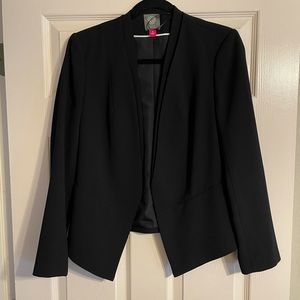 Vince Camuto - Size 6 - Cropped Blazer - Black